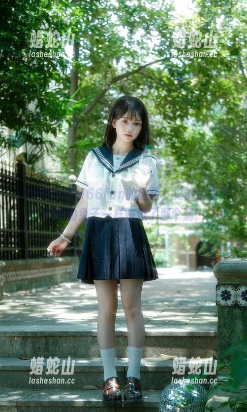166fun的链接，竟然让我跟好奇的兔子一样跳进了那个洞…