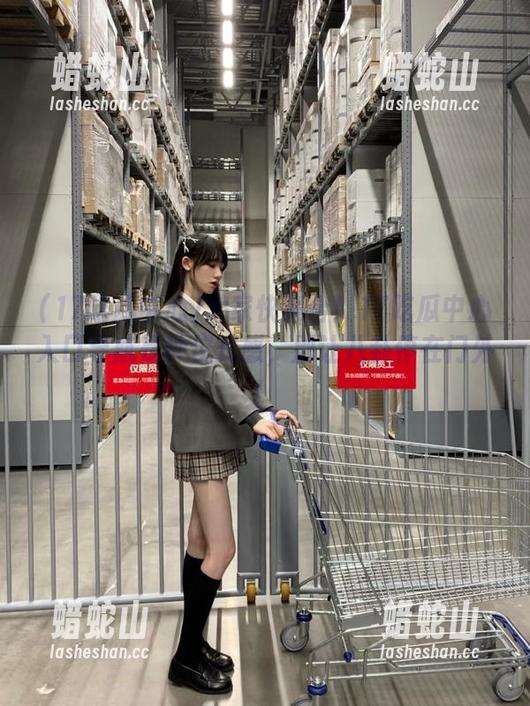 17吃瓜中心 大家快集合!17吃瓜中心入口导航是种仪式感,别让八卦停在门外!