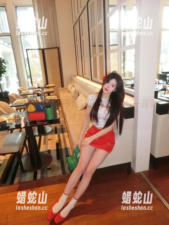 下载51吃瓜，吃瓜地址一探究竟，潜伏网友全在看热闹！