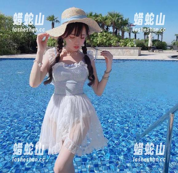 51朝阳群众 51朝阳群众在线,传闻娜娜在最近的活动中大放异彩,专注旁观中...