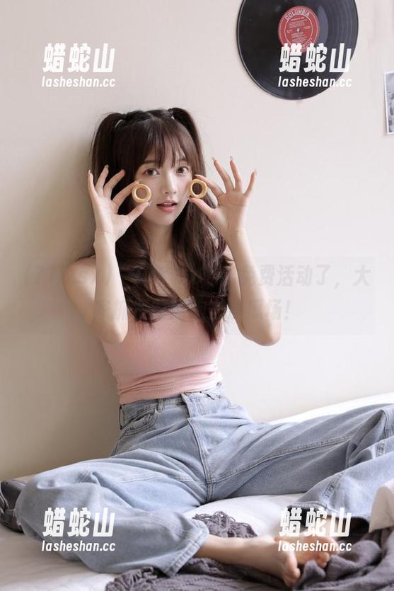 “718.sx”出免费活动了，大家抓紧时间跑去凑瓜场！