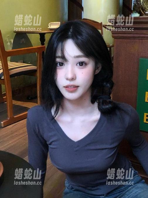 “91黑料”在线剧透：这瓜究竟哪个更酸，哪个又更甜？