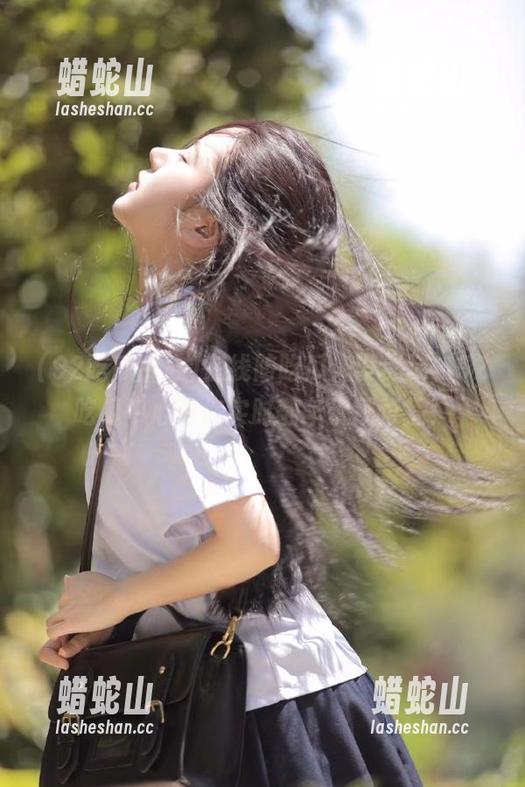 92吃瓜中心 在线防吃瓜人设崩溃,92吃瓜中心带你实时翻车现场直播!