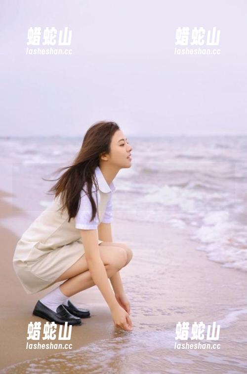 别盯着我，来heiliao.su的地址解锁更精彩的奇遇吧！