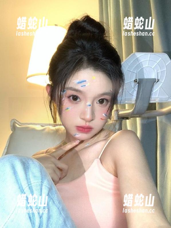 hl02co导航与黑料碰撞，仿佛一杯混搭的鸡尾酒，说不出哪味更刺激