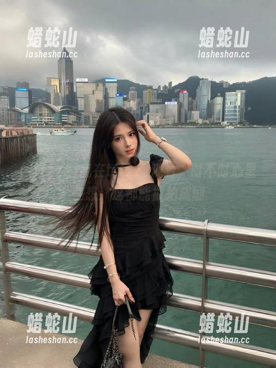 我在tttzzz观看，时不时心里在想：这都能被拍成剧