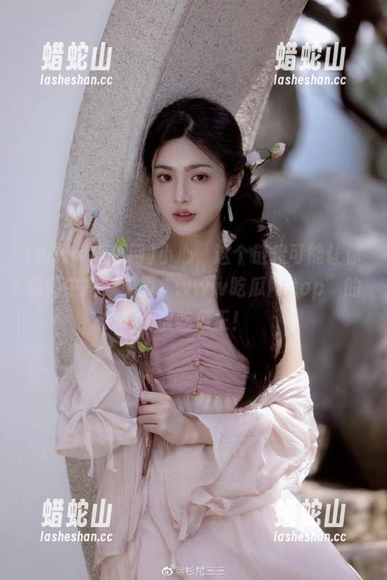 小心，这个链接可能让你意外中招，成为“www吃瓜网.top”的无敌吃瓜王！