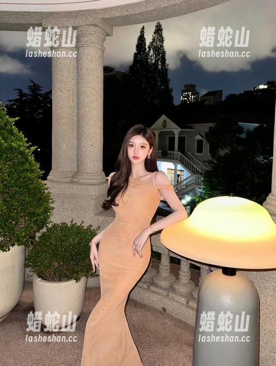 全网吃瓜 进入“全网吃瓜”的大门,永不迷路的我…哎哟,怎么又陷阱里了?