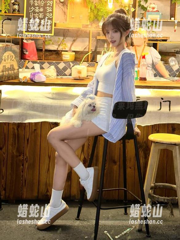拥有好莱坞黑料正能量app，链接你的吃瓜之路，保你不迷路！