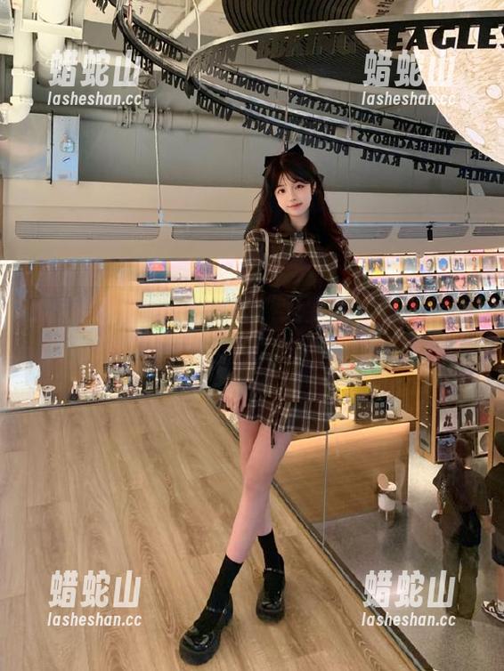 我要吃瓜网 下载了“我要吃瓜网”苹果版,忍不住要和你们聊聊那几个奇葩瓜。