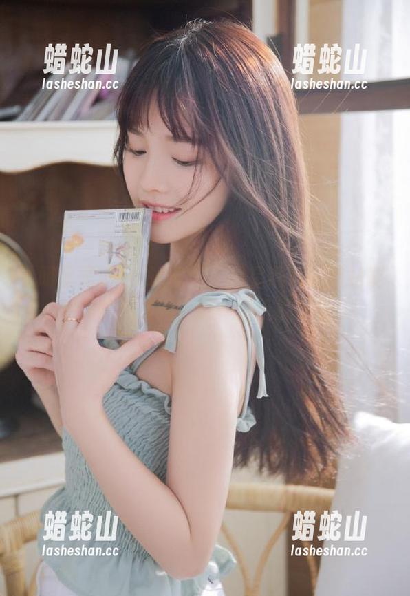 听说收藏“明星黑料”网站能提升吃瓜技能，买一送十的感觉！