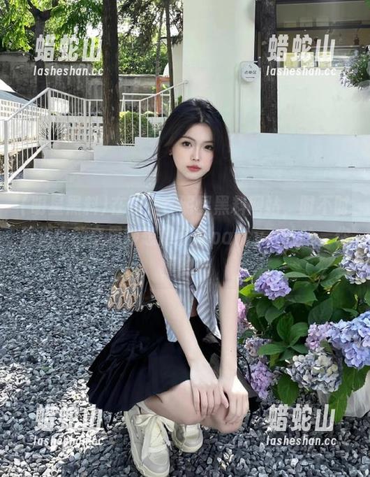 明星黑料 在线混在明星黑料网站,时不时脑海中的奇思妙想都在开party,哈哈,你懂的!