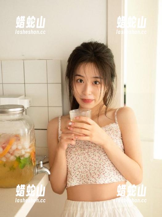 网曝吃瓜：在网页上搜了一圈，八卦简直撩人到不行。