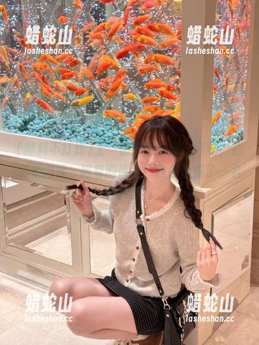 黑料不打烊 上“黑料不打烊”网站,找明星内幕,跟着剧情走,我仿佛成了一名八卦记者!