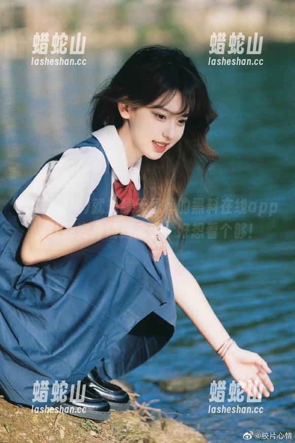 就是肆无忌惮的黑料在线app，让我变身窥探高手，好想看个够！