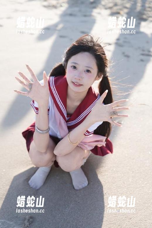 黑料正能量 今天你打卡“黑料正能量”传送门了没?2025年的瓜瓜好吃!