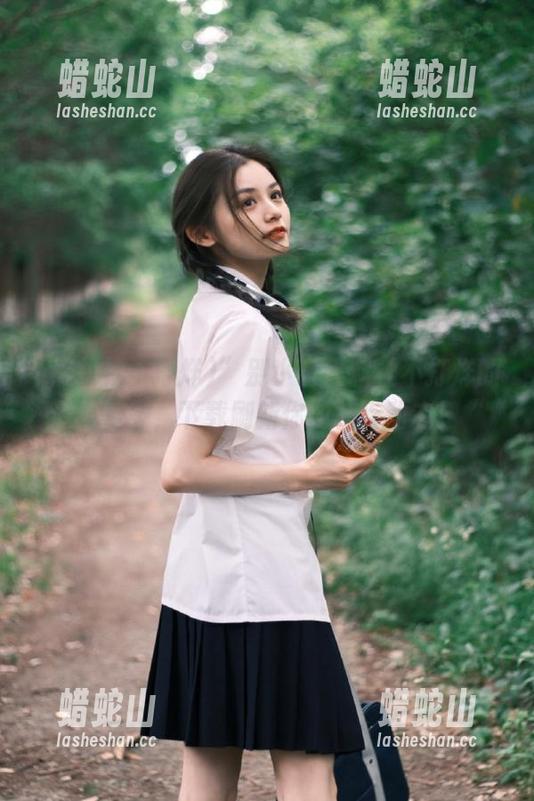 黑料社不打烊 ”别小看黑料社不打烊的最新视频,下载刷新你的社交动态!“