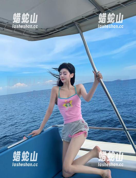 “黑料网”app：传送门，开启你竟未曾想过的软色情感受！