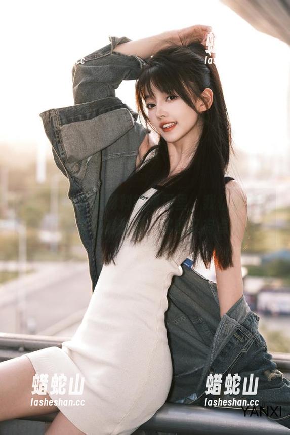 在黑网料的网页里，我仿佛走进了满是瓜的仙境，甜蜜又有点乱